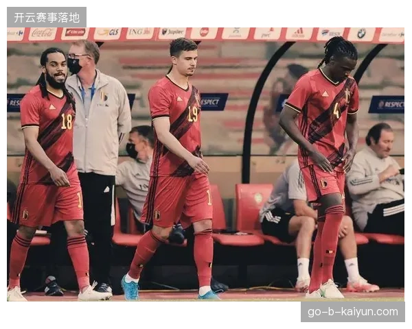 德尚在末战中亮出主力框架，奥利塞用完美表现回应信任，法国队攻击线完成最后拼图